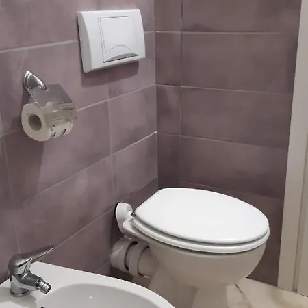 Centro Storico Con Balcone E Camino - Apartamento