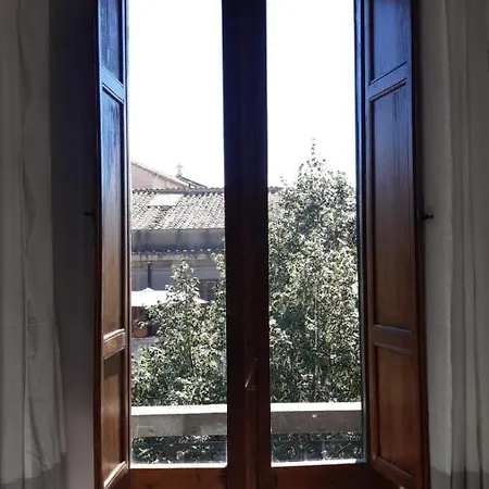 Centro Storico Con Balcone E Camino -
